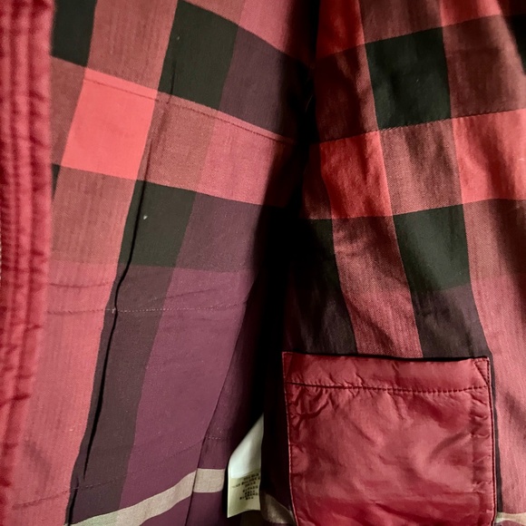 Burberry Vest with Removable Checkered Hood - Picture 4 of 9